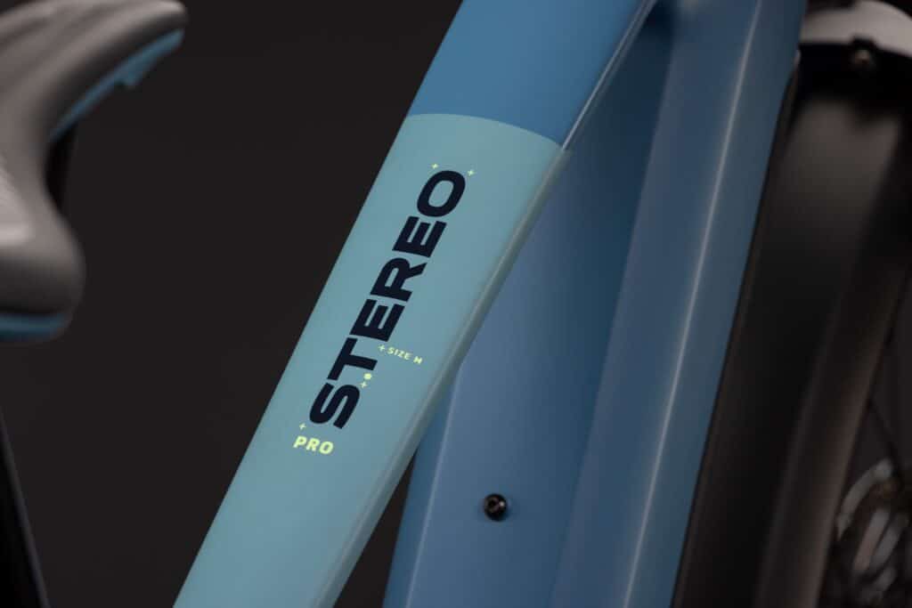 Cube Stereo Hybrid ONE22 Pro 800 FE bluesapphire´n´blue