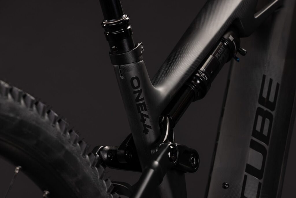 Cube Stereo Hybrid ONE44 HPC SLX 800 blackline