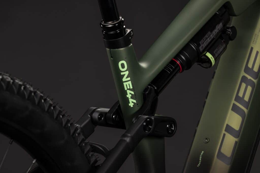 Cube Stereo Hybrid ONE44 HPC TM 800 reedgreen´n´gills