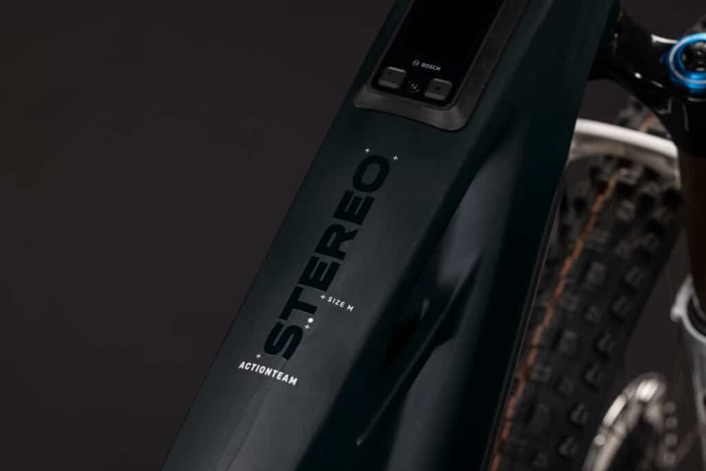 Cube Stereo Hybrid ONE44 HPC AT 800 carbon´n´white