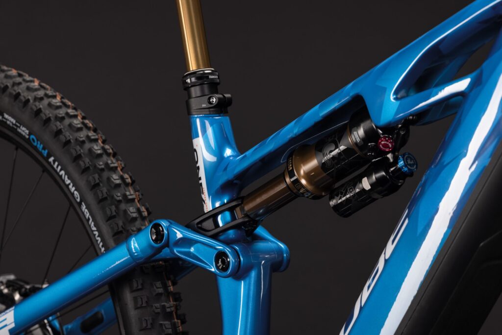Cube Stereo Hybrid ONE44 HPC AT 800 actionteam