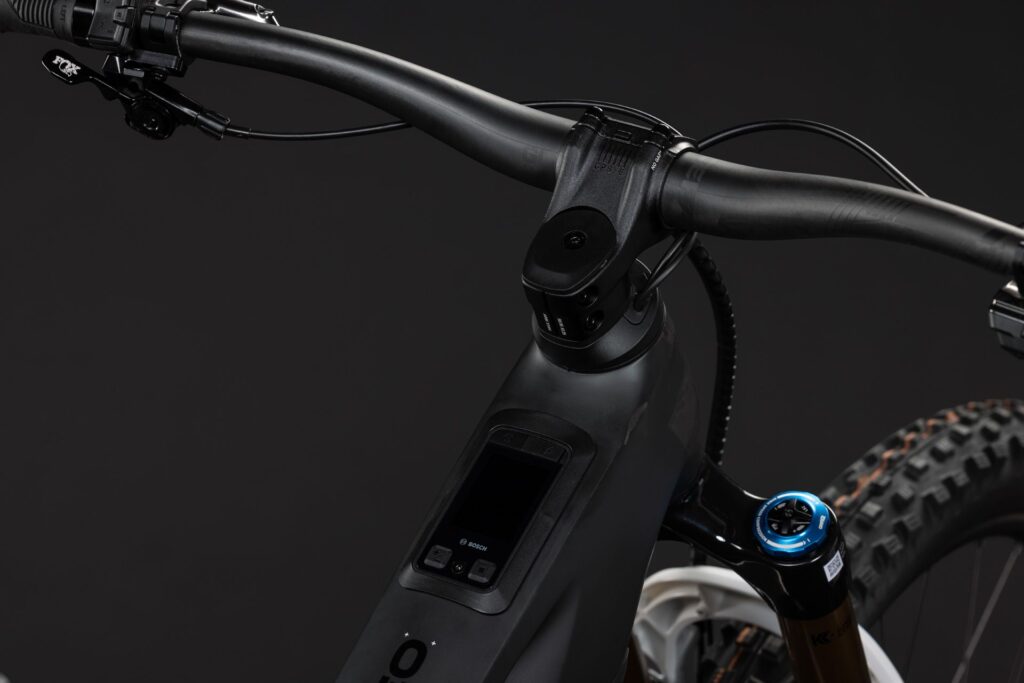 Cube Stereo Hybrid ONE77 HPC AT 800 carbon´n´white