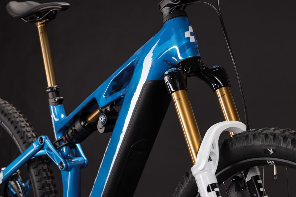 Cube Stereo Hybrid ONE77 HPC AT 800 actionteam