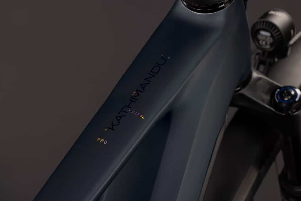Cube Kathmandu Hybrid Pro 800 coal´n´black