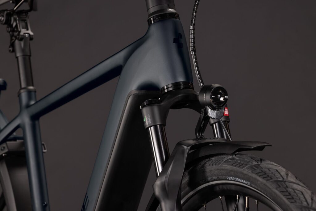 Cube Kathmandu Hybrid Pro 800 coal´n´black