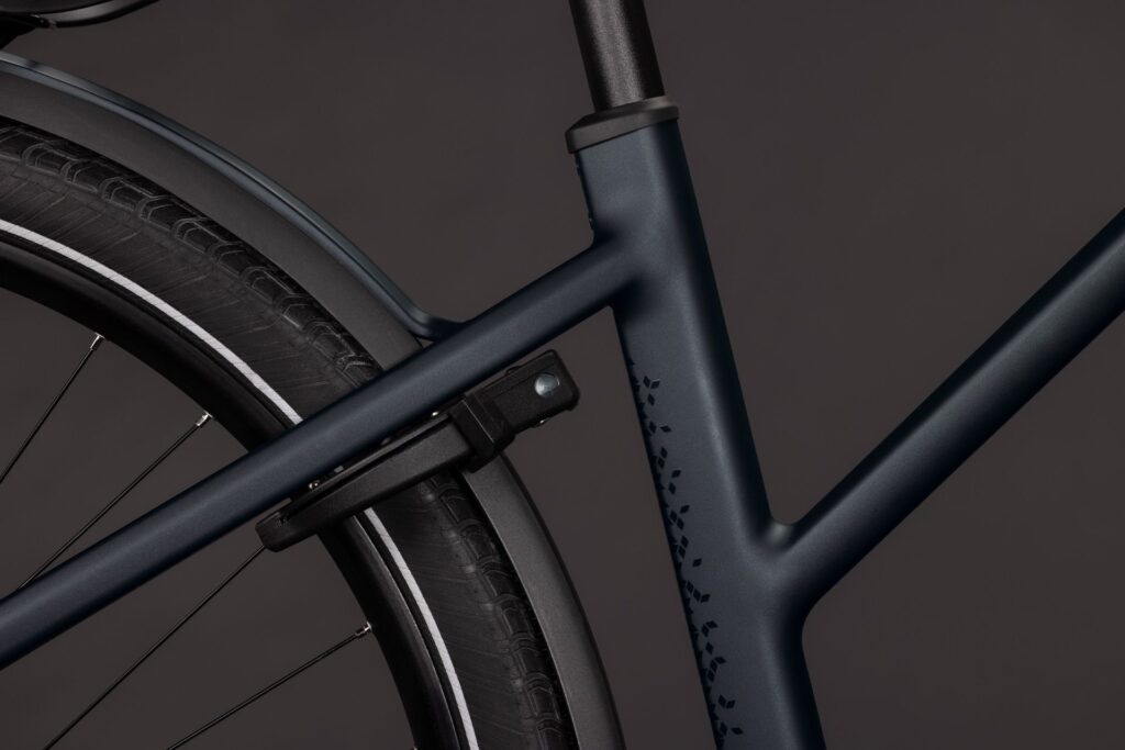 Cube Kathmandu Hybrid Pro 800 coal´n´black