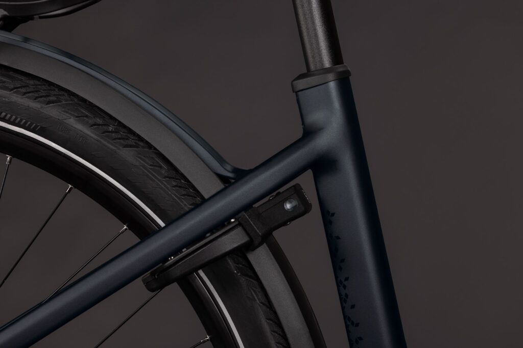 Cube Kathmandu Hybrid Pro 800 coal´n´black