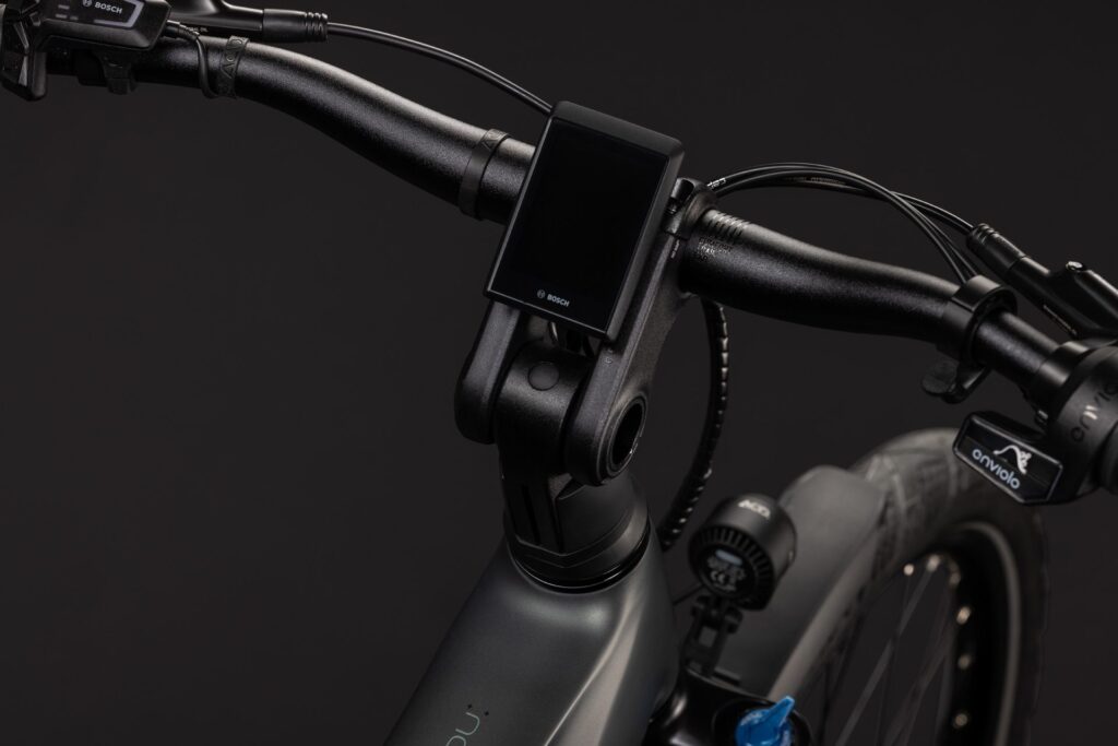 Cube Kathmandu Hybrid Deluxe Pro 800 blackforest´n´chrome