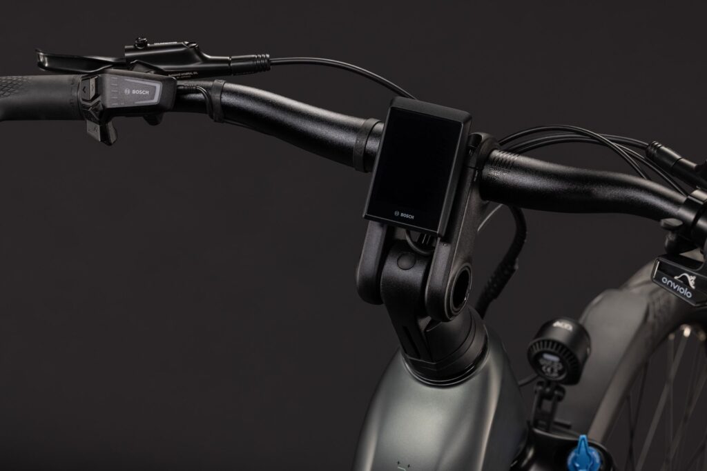 Cube Kathmandu Hybrid Deluxe Pro 800 blackforest´n´chrome