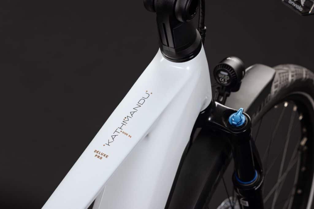 Cube Kathmandu Hybrid Deluxe Pro 800 metallicwhite´n´chrome