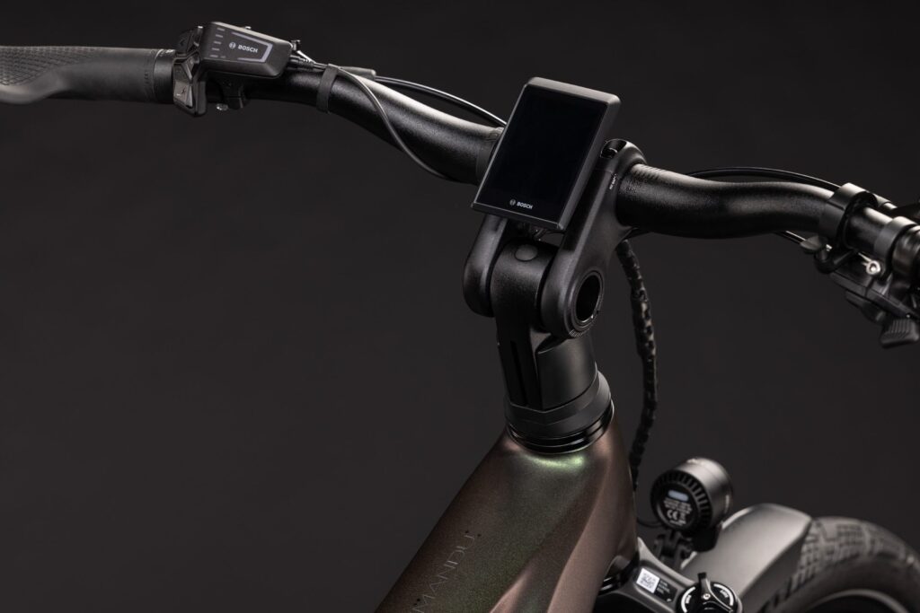 Cube Kathmandu Hybrid EXC 800 stellar´n´chrome