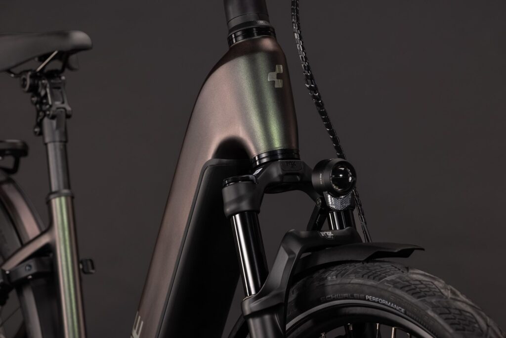 Cube Kathmandu Hybrid EXC 800 stellar´n´chrome