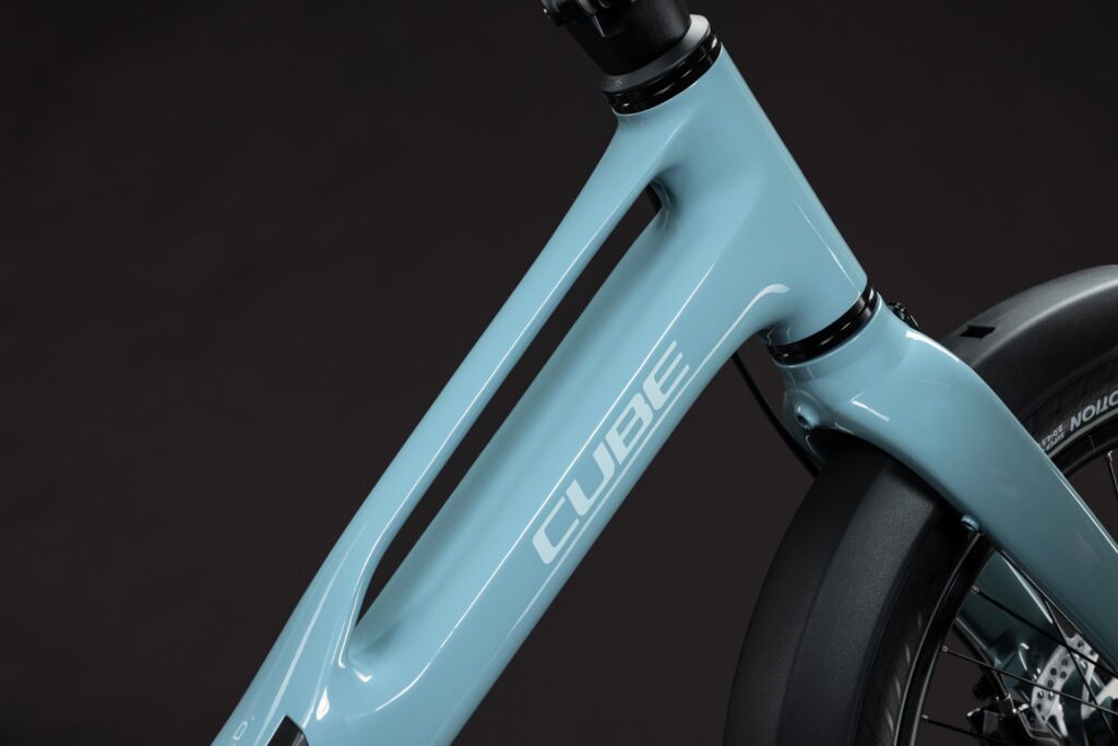 Cube Fold Hybrid 540 arubablue´n´sky