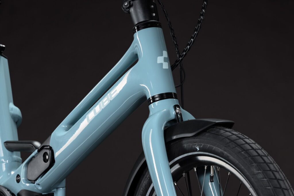 Cube Fold Hybrid 540 arubablue´n´sky