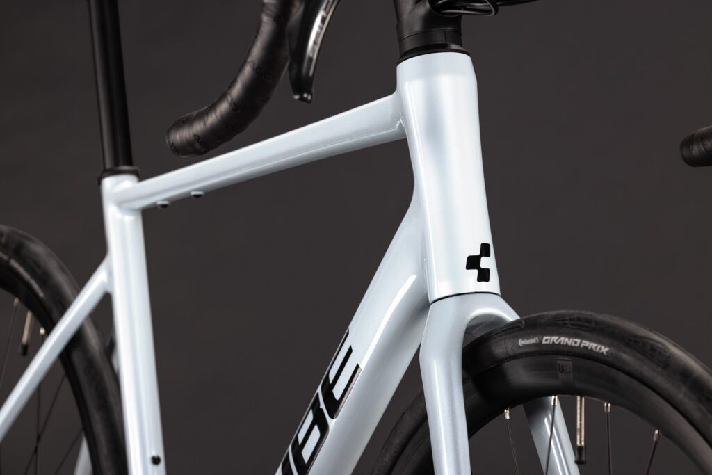 Cube Attain Race glacier´n´black
