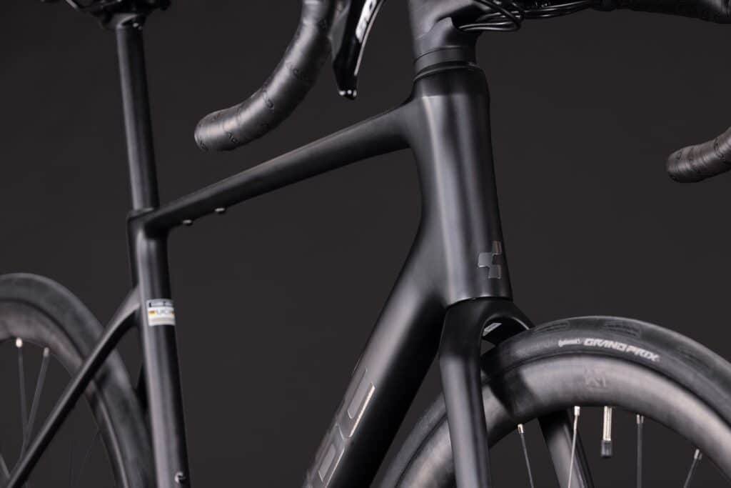 Cube Attain C:62 Race carbon´n´coalchrome