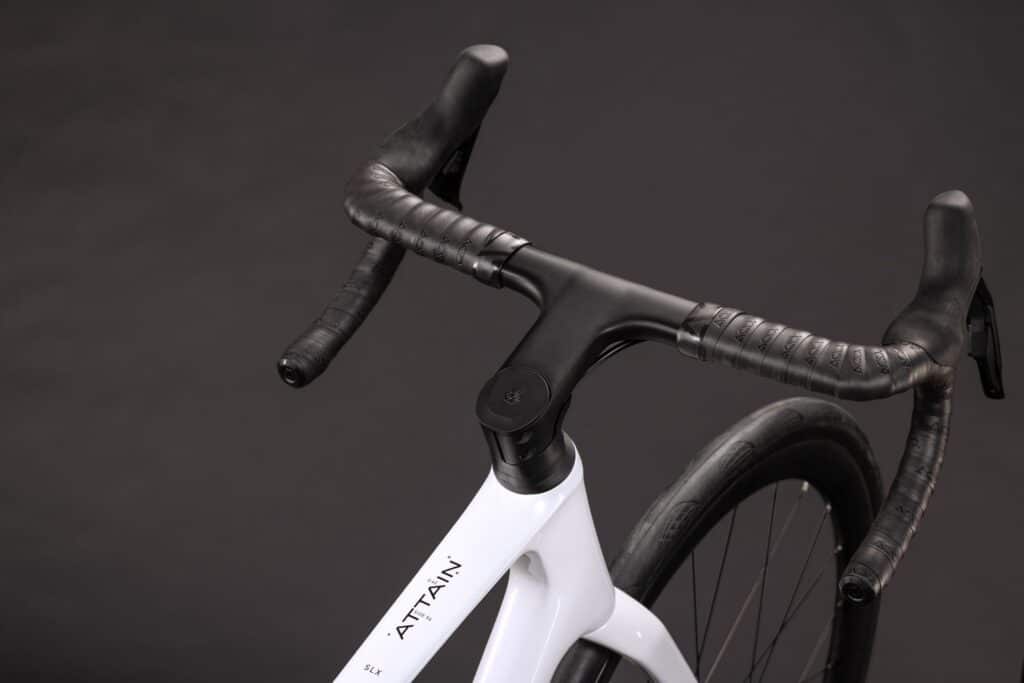 Cube Attain C:62 SLX metallicwhite´n´black