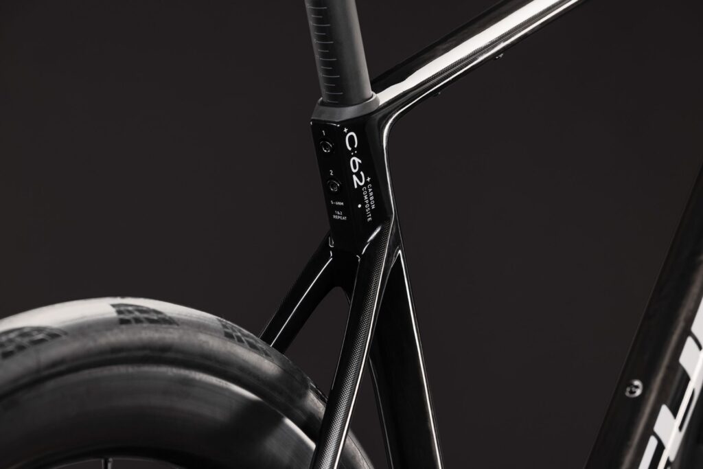 Cube Attain C:62 SLT carbon´n´white