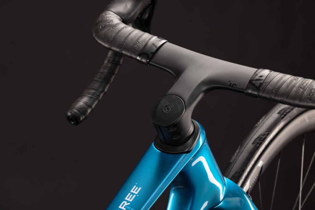 Cube Agree C:62 Race chromeblue´n´liquidblue