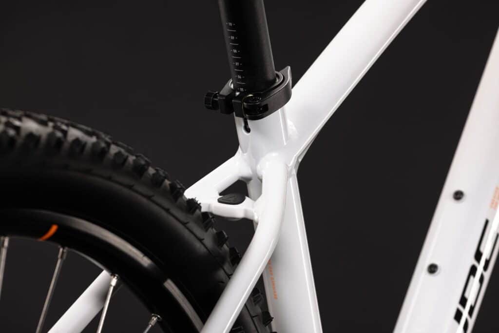 Cube Aim ONE metallicwhite´n´black