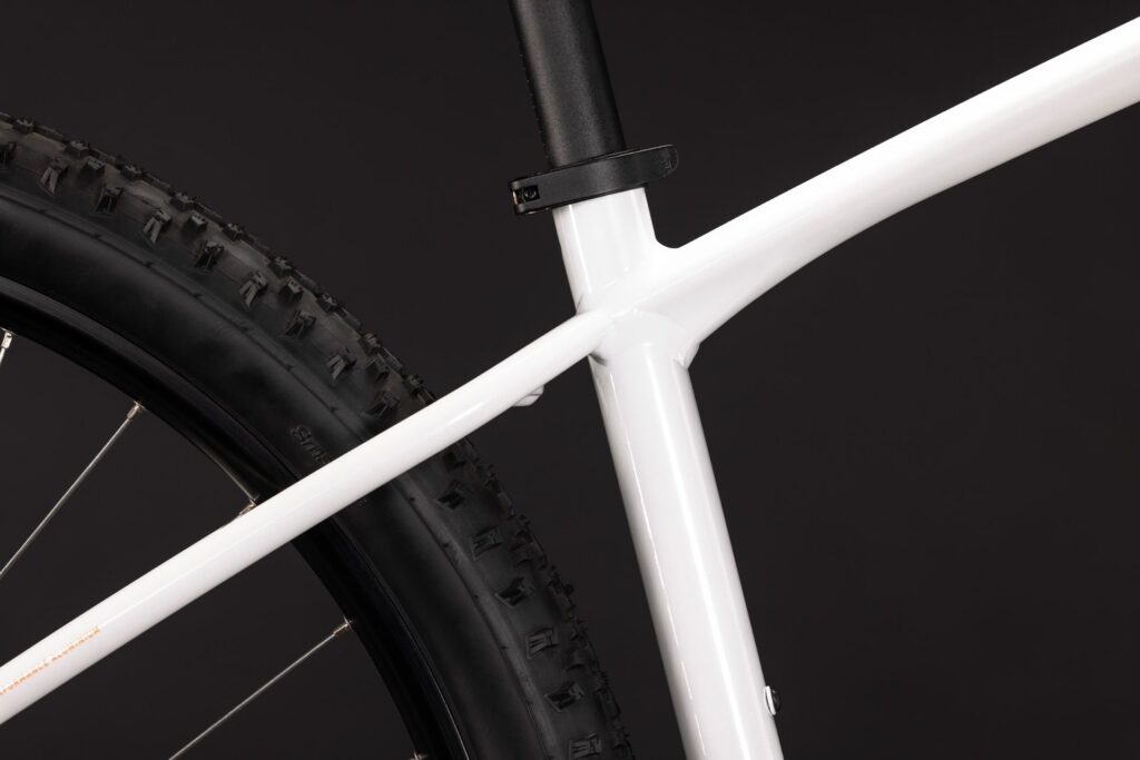 Cube Aim ONE metallicwhite´n´black