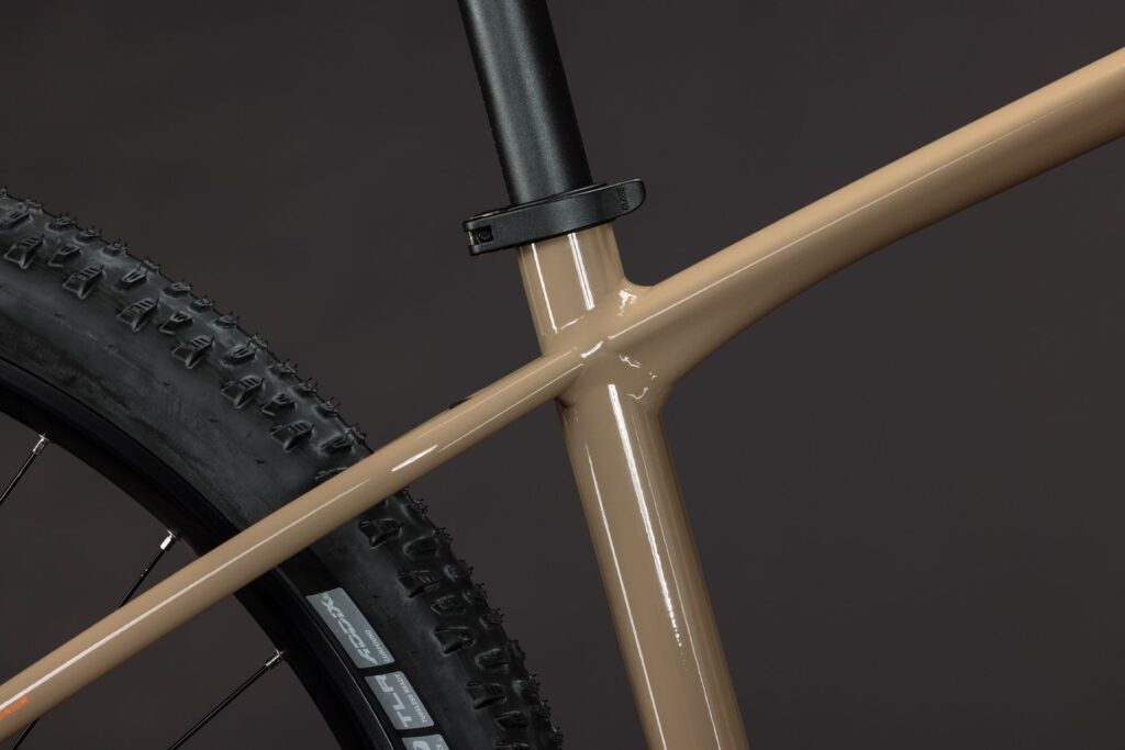 Cube Aim SLT cappuccino´n´black