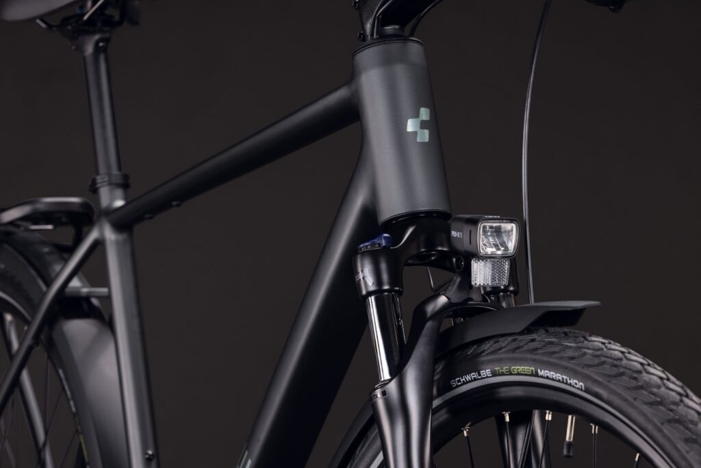 Cube Kathmandu ONE blackforest´n´chrome